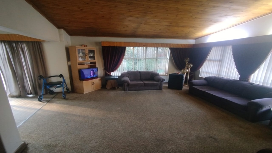 4 Bedroom Property for Sale in Brandwag Free State